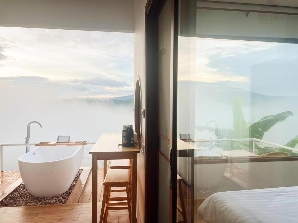 คารีโน่ เขาค้อ - Sala Rei Com Vista Para A Montanha