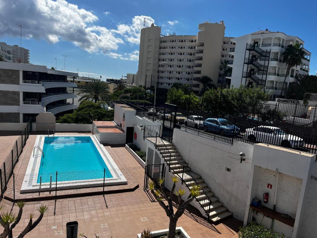 Coastal Apartment 5 Min from Playa del Inglés Pool & Quiet Complex