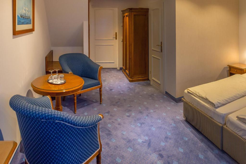 Hotel Am Yachthafen - 8