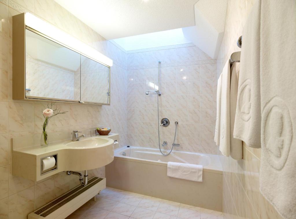 Koupelna v ubytování Hotel Mozart