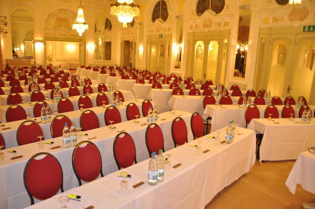 Konferenční prostory v ubytování Hôtel du Grand Lac Excelsior