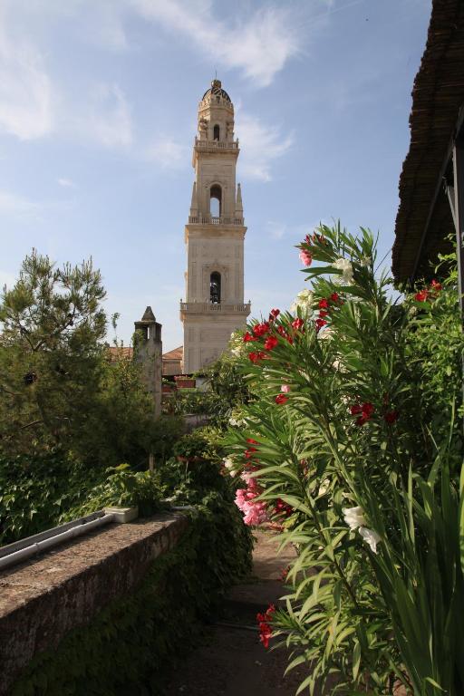 Fotografie z fotogalerie ubytování Palazzo Rollo v destinaci Lecce