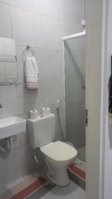 Koupelna v ubytování Pousada e Hostel Sol e Mar