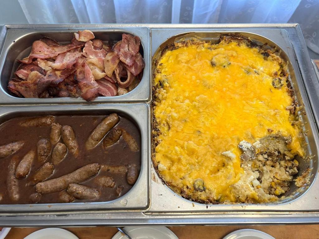 Comida en la casa de huéspedes o alrededores