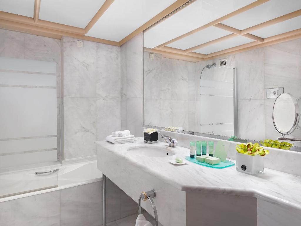 NJV Athens Plaza - Resim 39