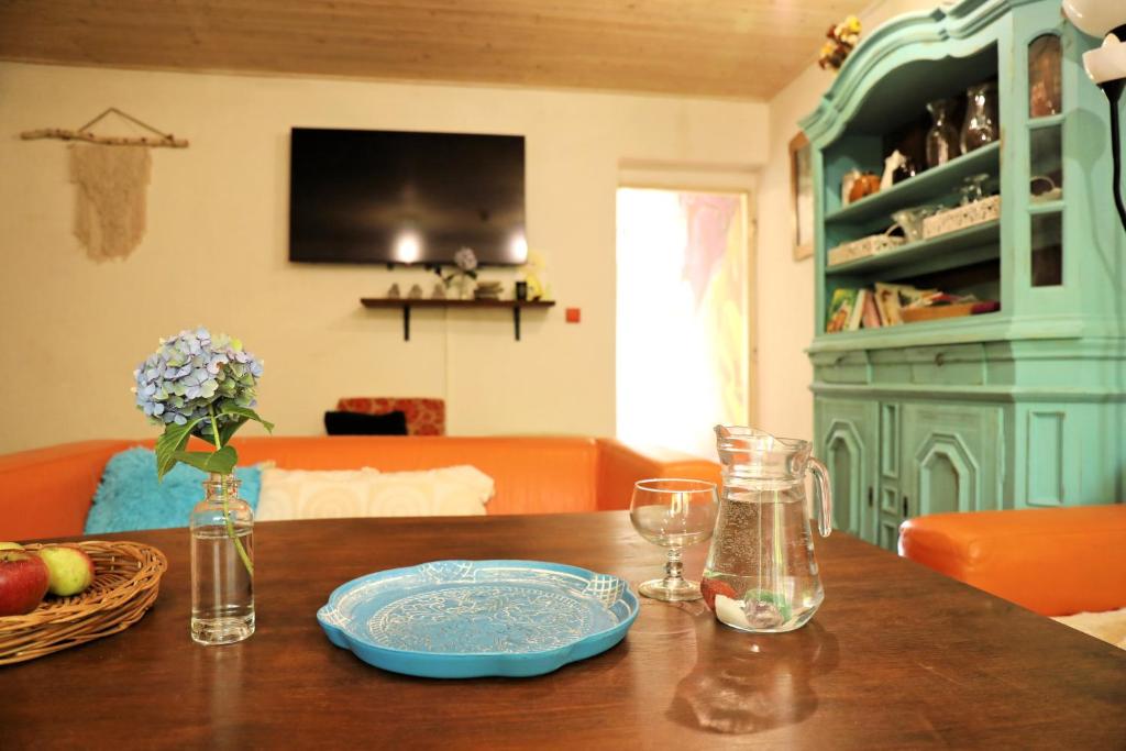 TV a/nebo společenská místnost v ubytování TUTTO House super choice