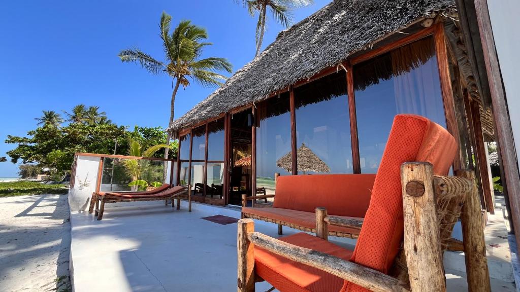 Posezení v ubytování TIKI Beach Club & Resort
