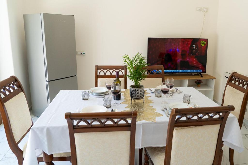TV a/nebo společenská místnost v ubytování The Castle of Etna