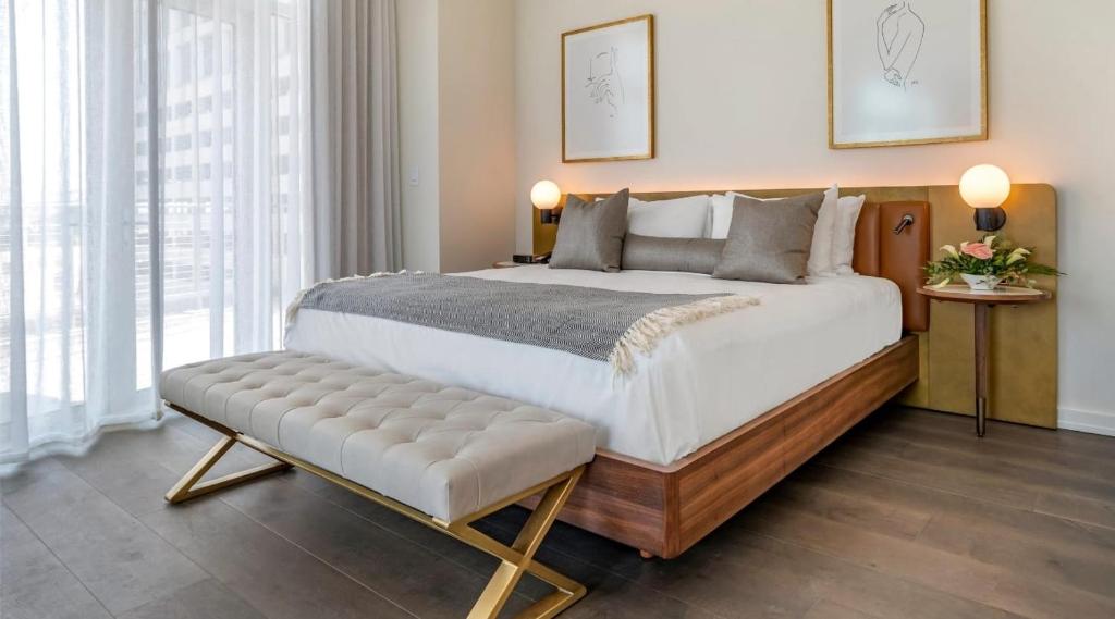 ONE11 Hotel - King Suite Avec Balcon