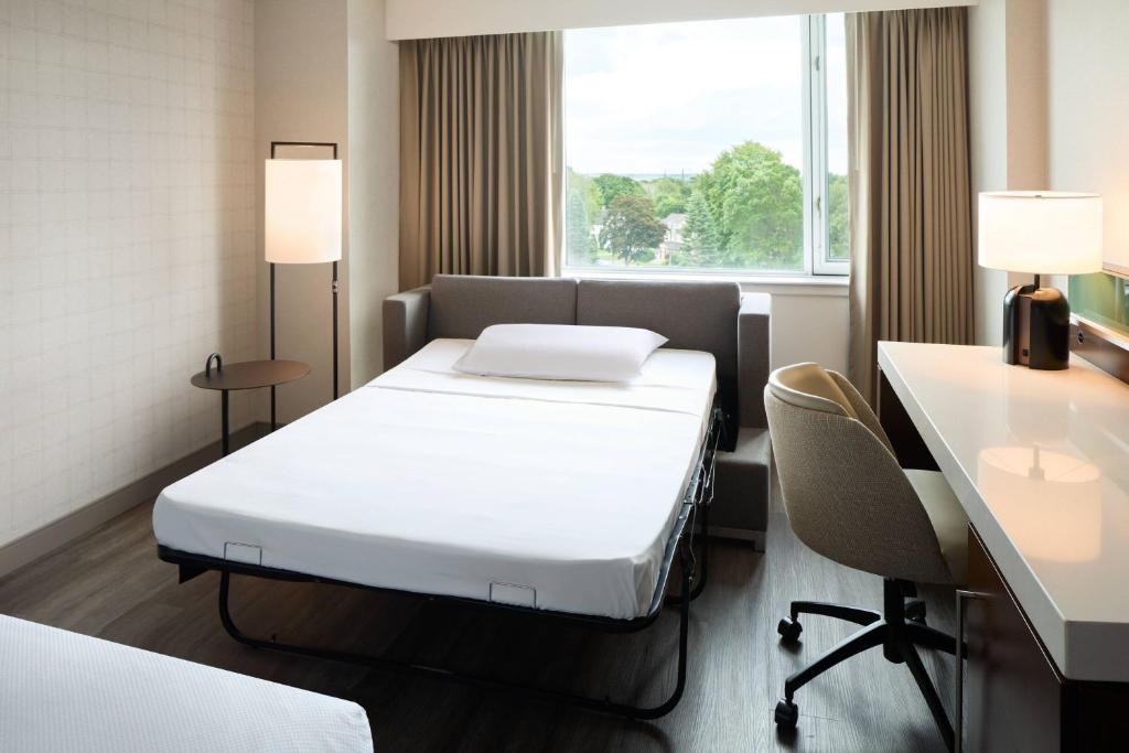 Postel nebo postele na pokoji v ubytování Delta Hotels by Marriott Fredericton