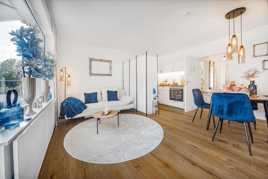 Køkken eller tekøkken på Excellence Deluxe Suite mit Balkon & Stadtblick - zentral an der Messe Essen
