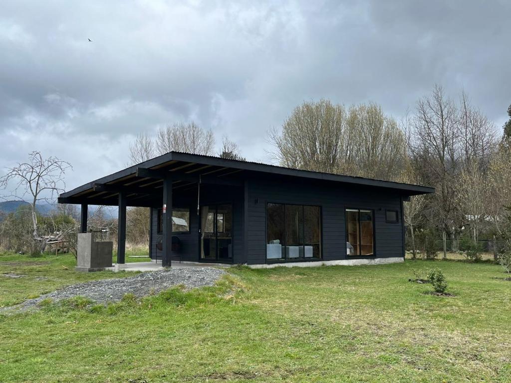 Το κτήριο όπου στεγάζεται  το διαμέρισμα