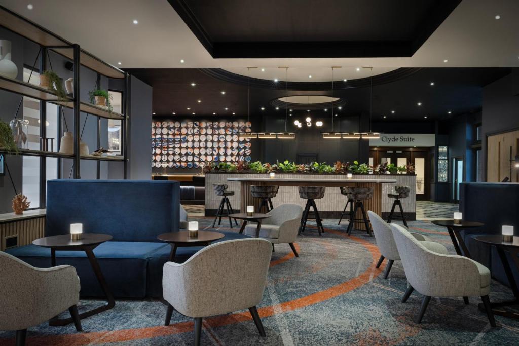 Posezení v ubytování Glasgow Marriott Hotel