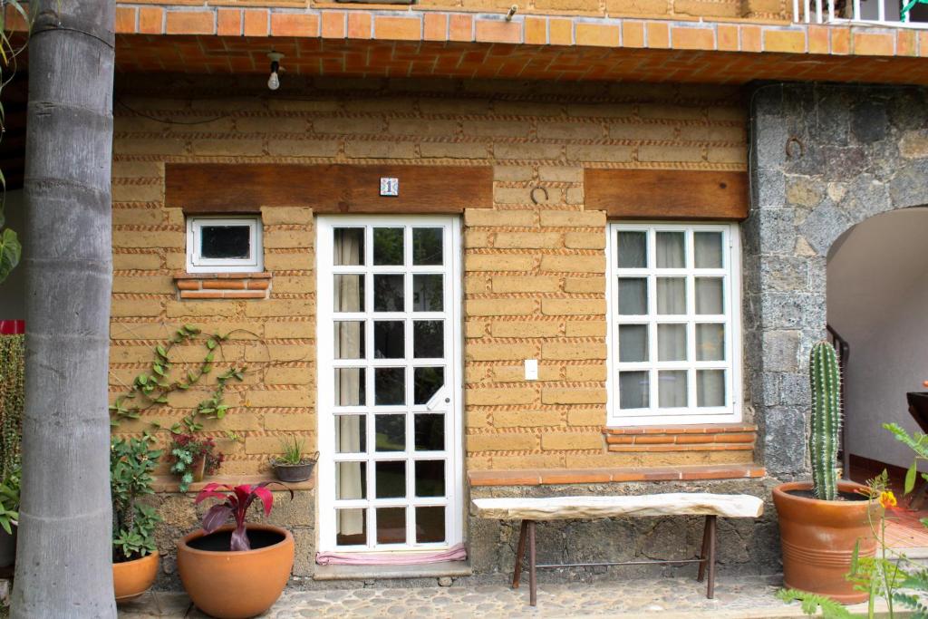 Budova, kde se penzion – hostinec nachází