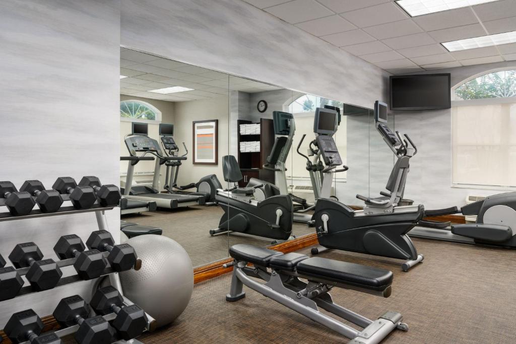 Fairfield Inn & Suites by Marriott Orlando Lake Buena Vista photo