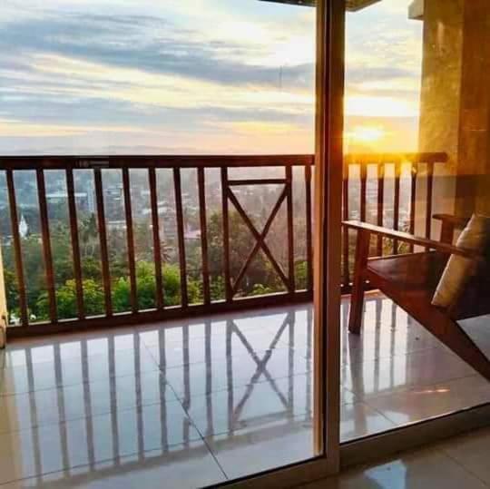 The Lady Hill Hotel - 7