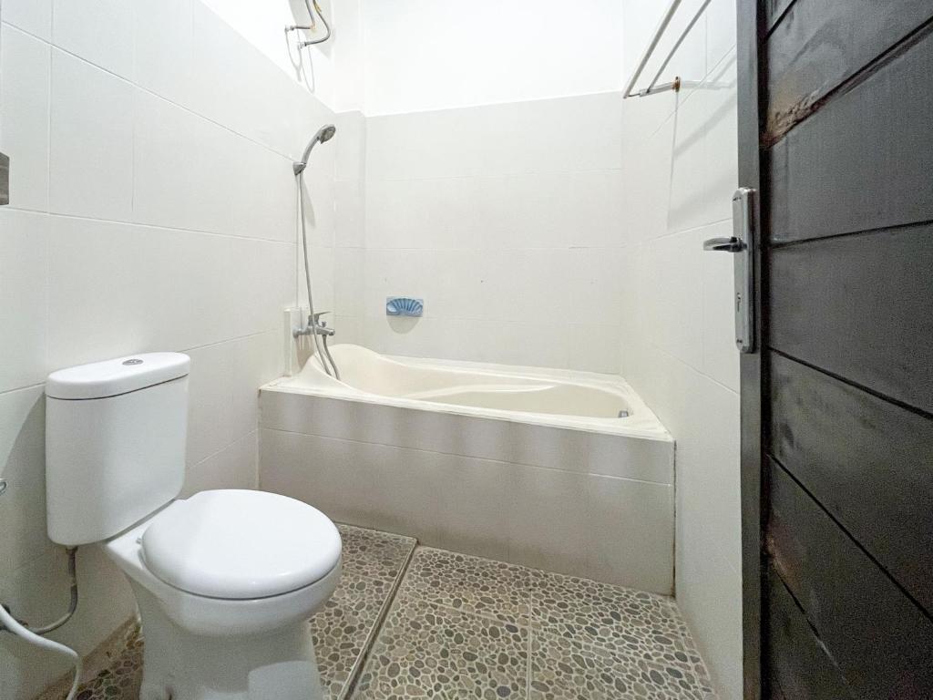 Adi surya guest house - 17