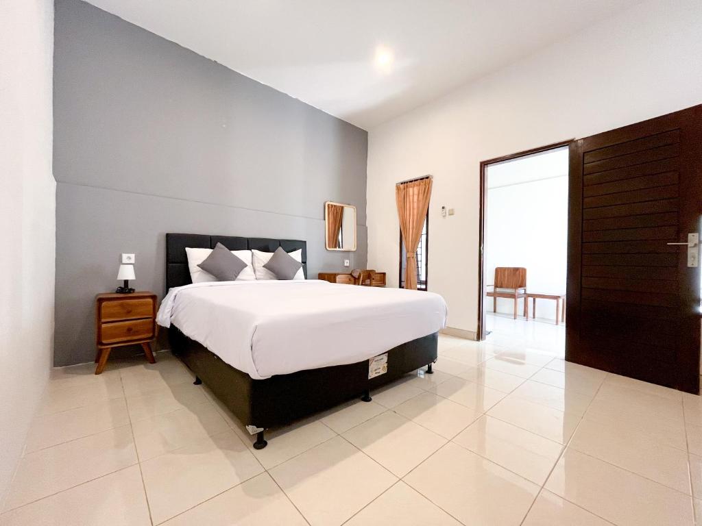 Adi surya guest house - 6