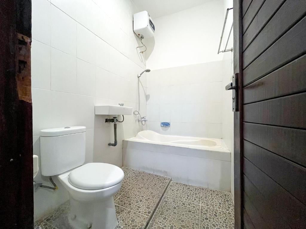 Adi surya guest house - 7