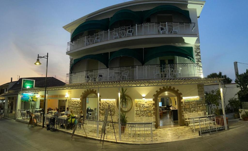 Budova, kde se hotel nachází