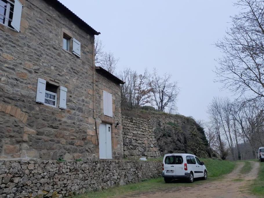 Budova, kde se prázdninový dům nachází