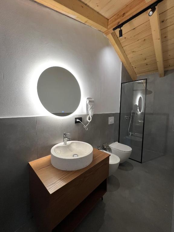 Koupelna v ubytování Guest House Si n'shpi tande - Mrizi i Zanave