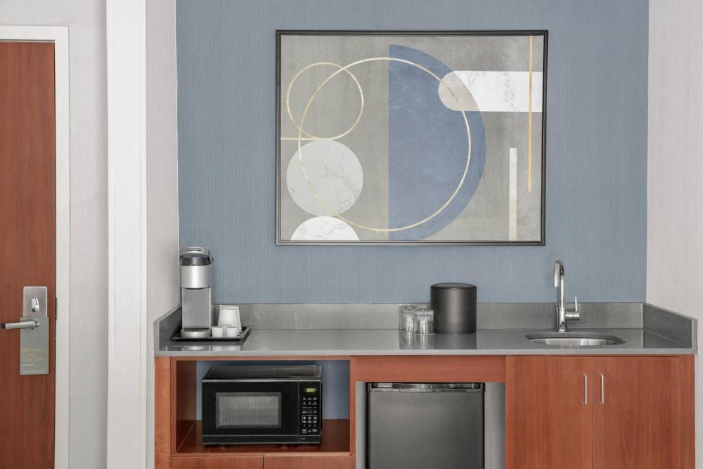 Courtyard by Marriott Portland Airport - 1 Slaapkamer Suite, 1 Koning