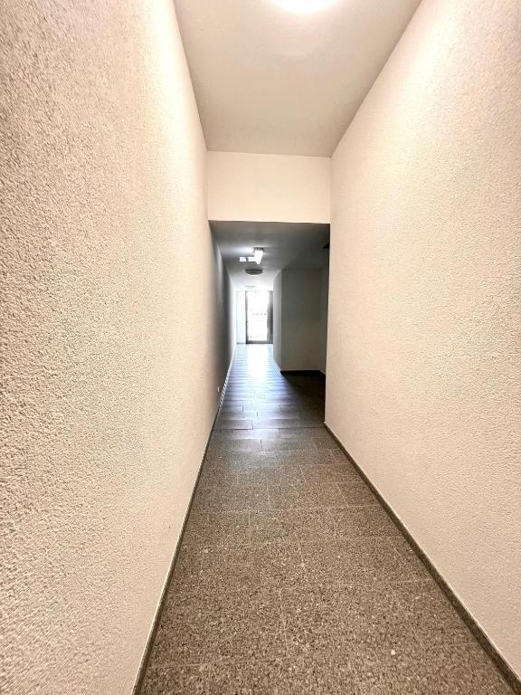 Fotografie z fotogalerie ubytování Özels Designer Loft Metzingen - Smart TV, Netflix, private kostenlose Tiefgarage, Self-Express Check-in,Check-out, Outlet 100m v destinaci Metzingen