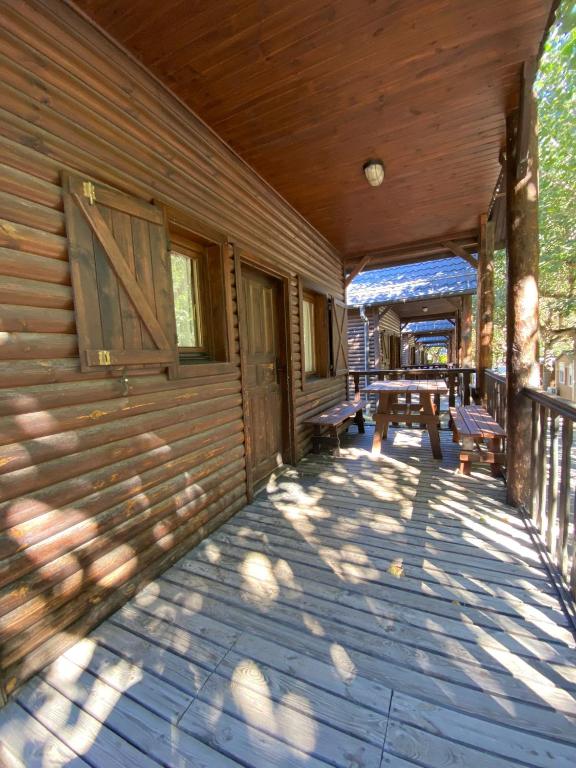 Camping Bungalows La Borda del Pubill - Superior Bungalow