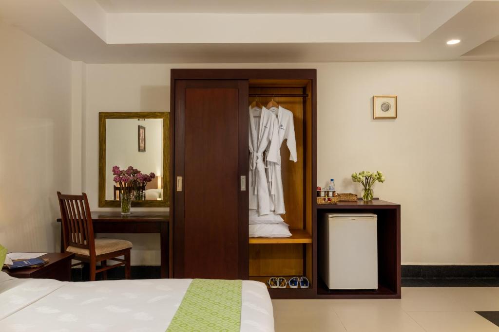 Skyline Boutique Hotel - Deluxe Double Room