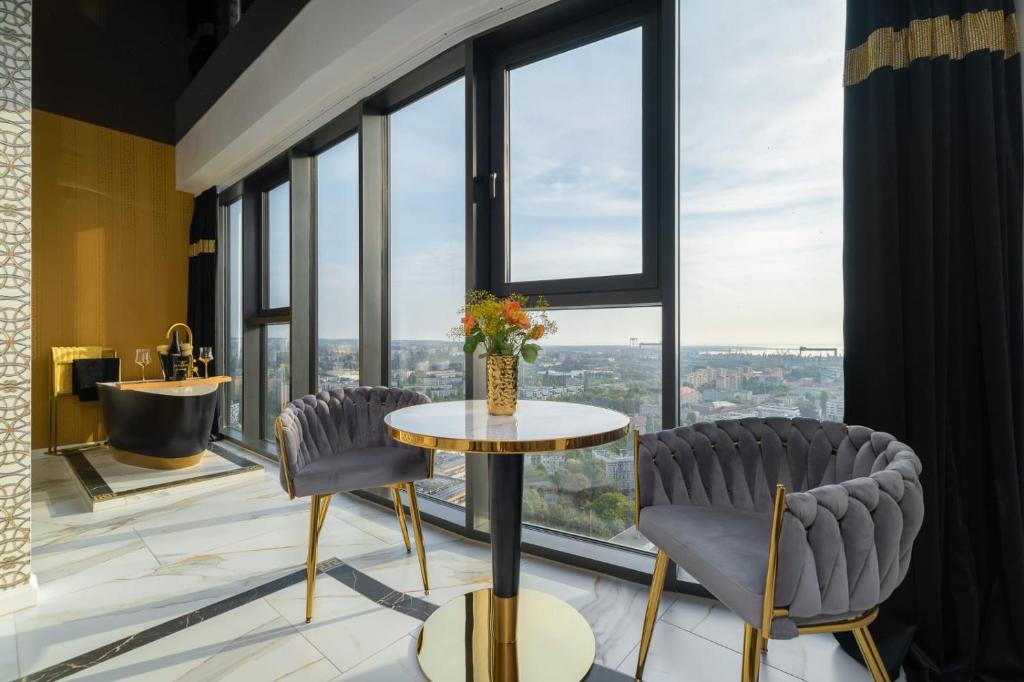 Hanza Tower Original 21st Floor- Sea and City-View - Resim 5