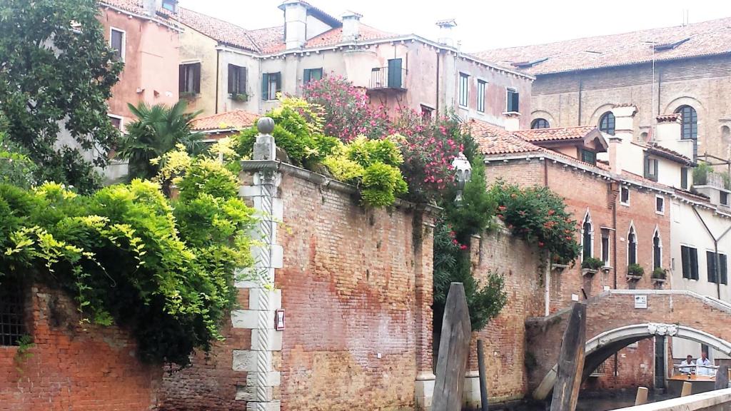 Ca del Mar Venice Luxury Apartments - 2