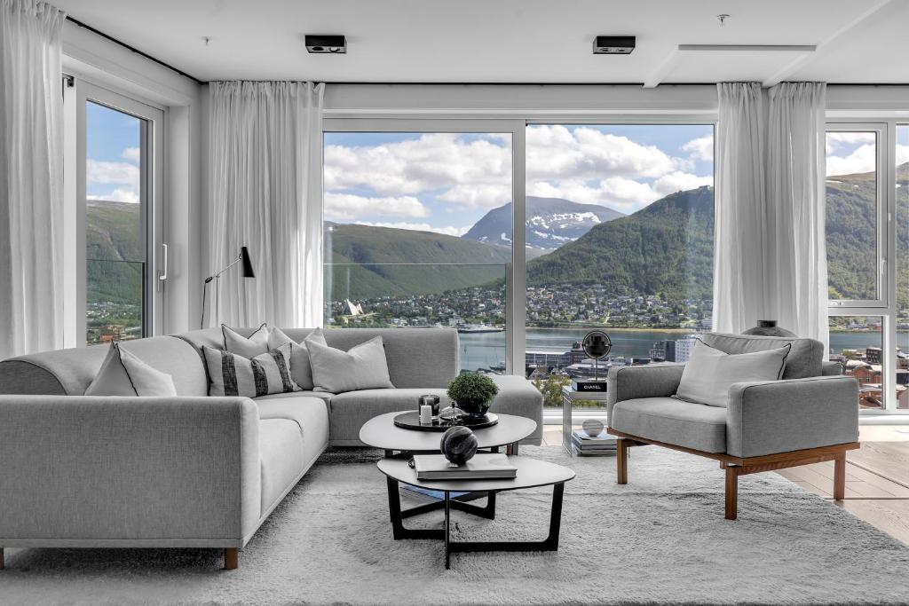 Luxury Homes and Prestigious Properties for Sale - LuxuryEstate.com - Exclusive High End Penthouse Apartments For Rent