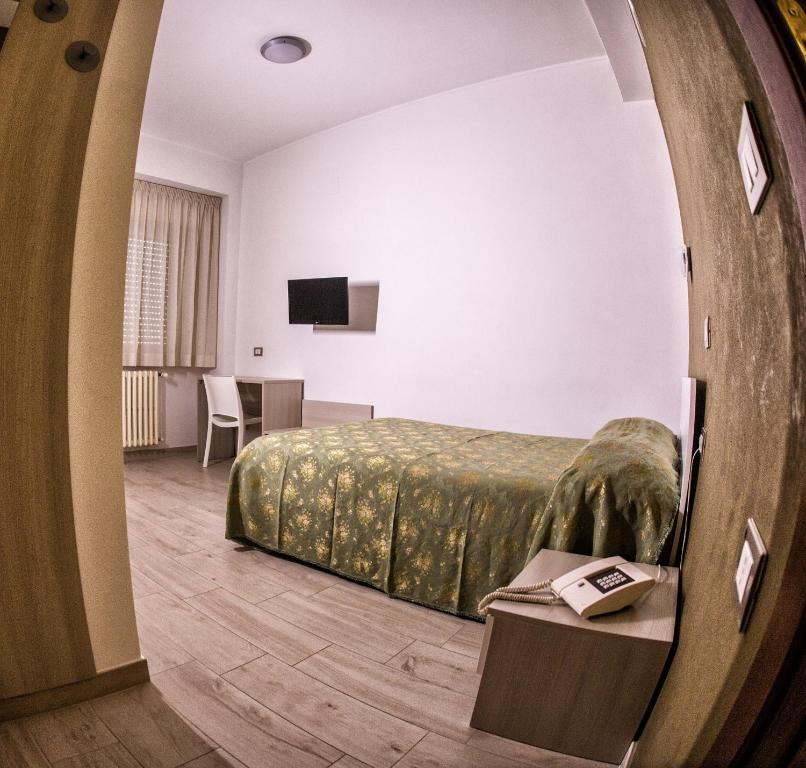 TV a/nebo společenská místnost v ubytování Tourist Hotel