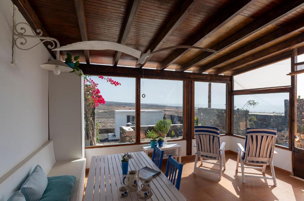Balkon lub taras w obiekcie Casa SocAire. Naturaleza, mar, paz, relax.