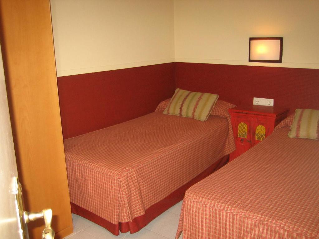 Apartaments Sant Jordi Girona 97 - Apartment (3 Adults)