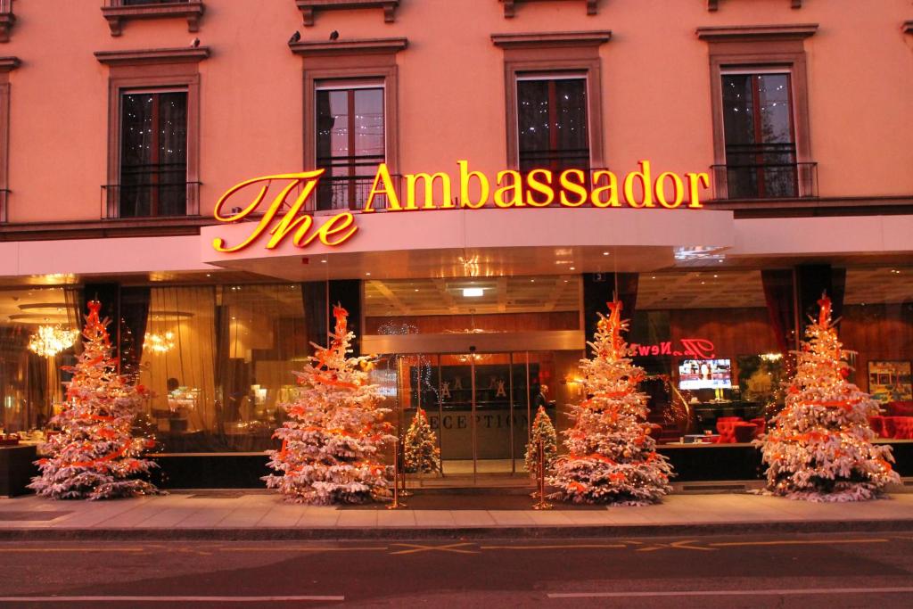 The Ambassador - Resim 39