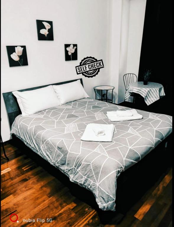 De Rossi Holiday - Double Room With Private Bathroom