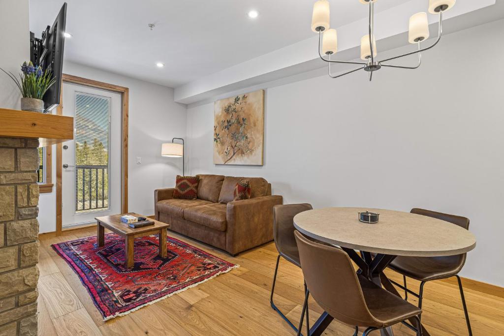 
307 - One Bedroom Condo
