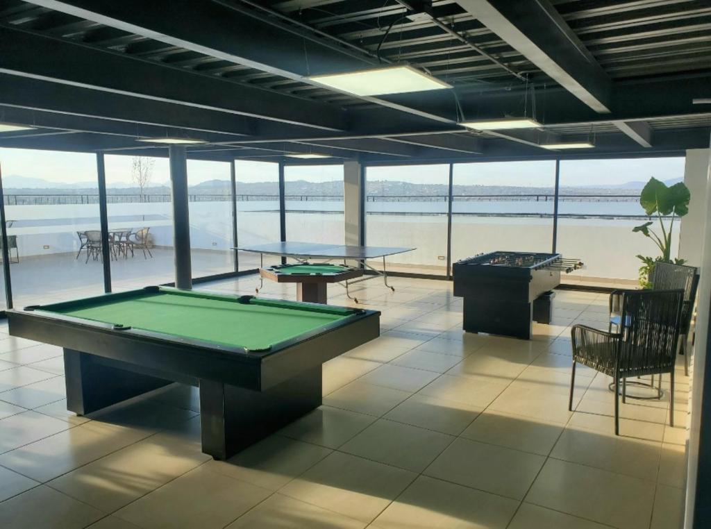 Biliár nebo kulečník v ubytování Departamento Puesta del Sol Gdl