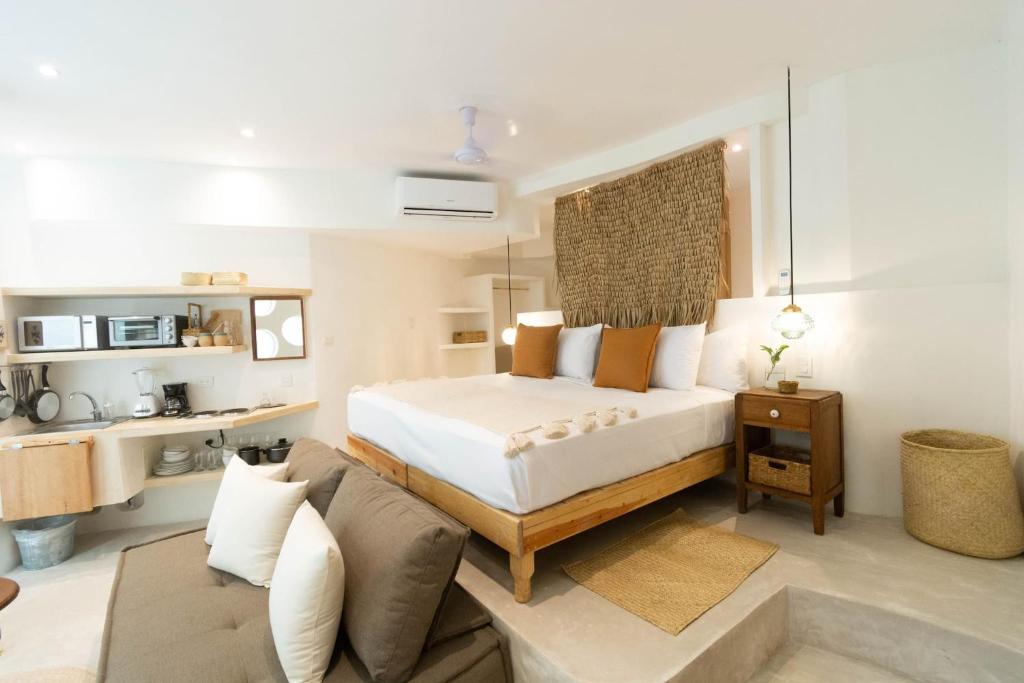 My Soul Home Studios - One-Bedroom Apartment