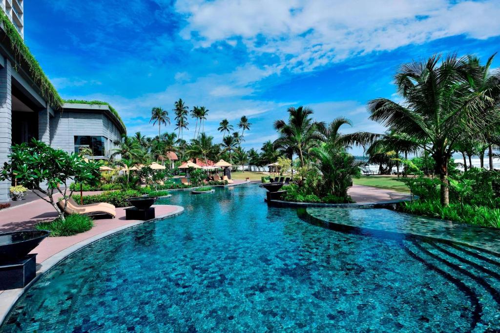 Bazén v ubytování Weligama Bay Marriott Resort & Spa nebo v jeho okolí