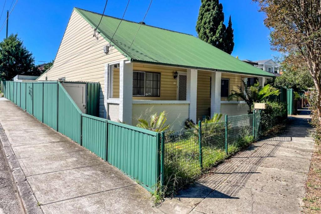Charming Guesthouse in Eastlakes