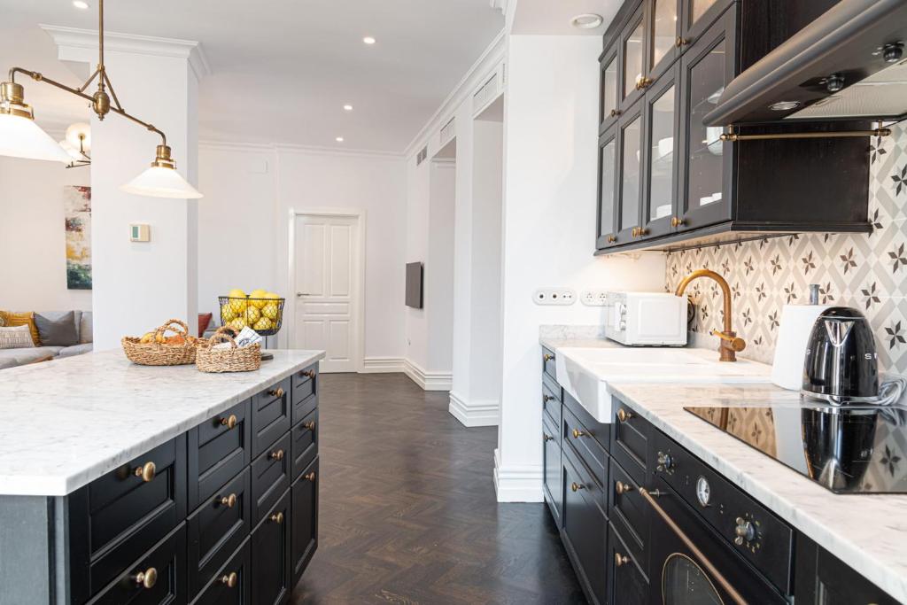 Sebastian Souviron Suites in Malaga by Solaga Holiday Homes - Apartamento De Lujo De Dos Dormitorios