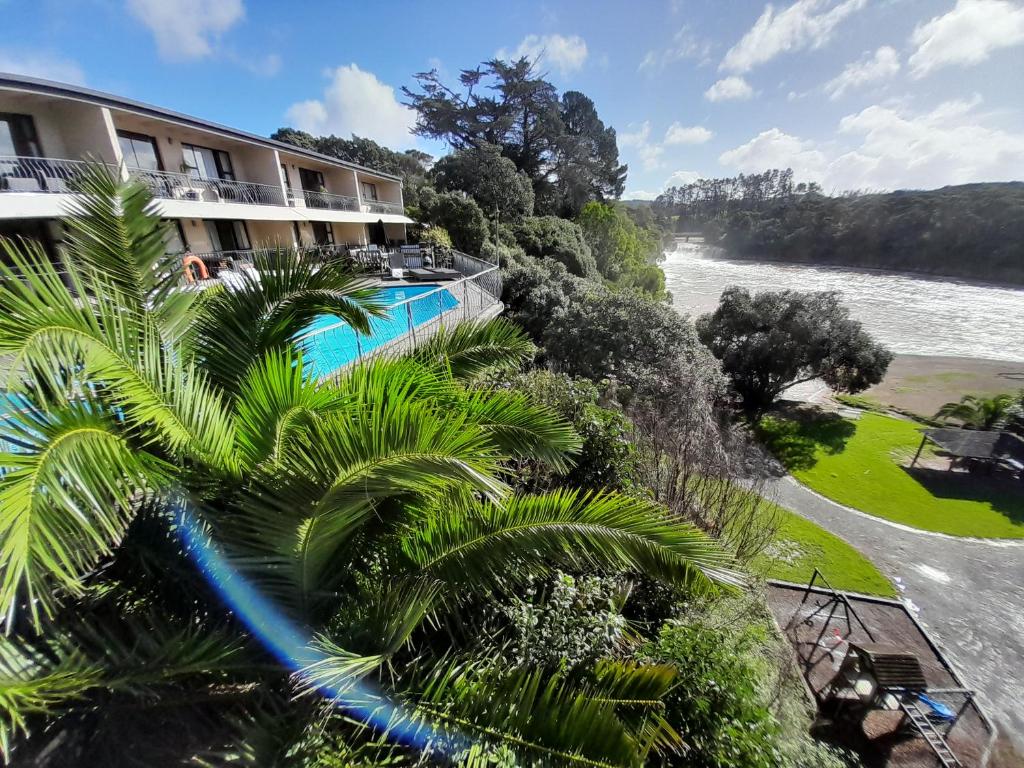 Waterfalls Estate - Motel & Campground - Resim 6