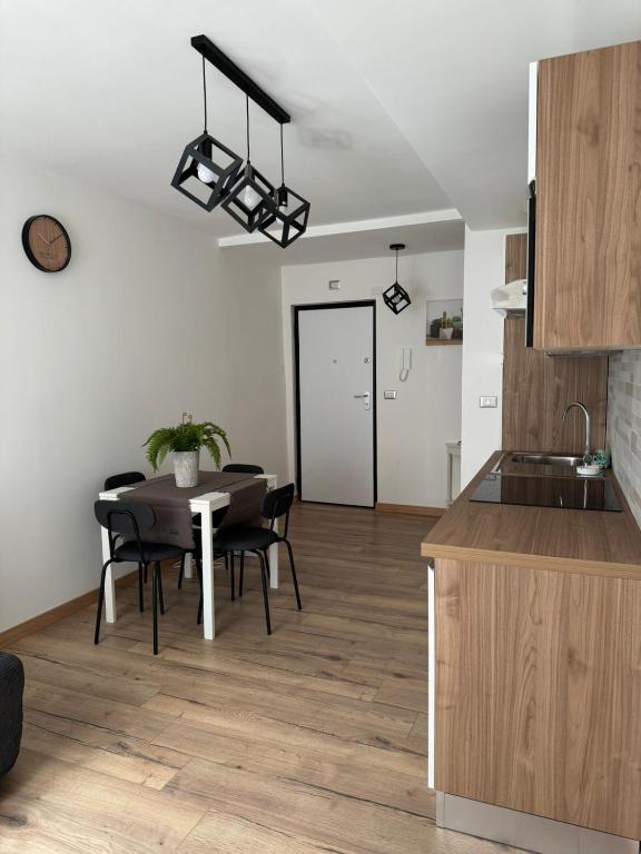 Kuchyň nebo kuchyňský kout v ubytování Monica's home
