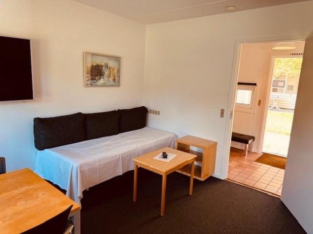 Postel nebo postele na pokoji v ubytování Karrebaeksminde Strandhotel