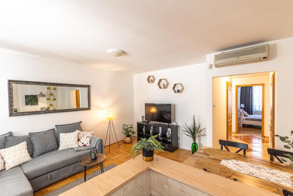 Gozsdu Court Premier Apartment 1075 Budapest, 3 Holló utca, Building B, 3rd Floor, door no. 35 kép - 1