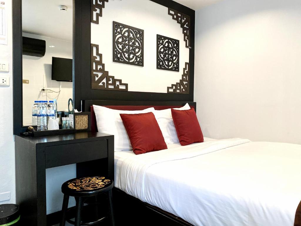 Sunray Beach Hotel Patong - Resim 20
