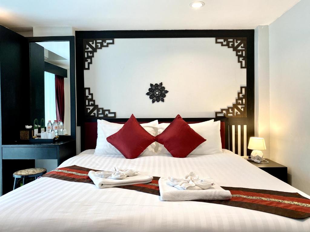 Sunray Beach Hotel Patong - Resim 40